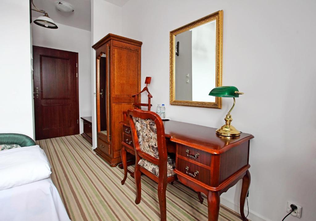 Hotel Palac W Myslecinku Bydgoszcz Ruang foto